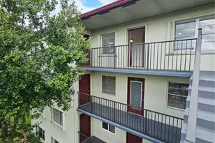 13250 SW 7th Ct, Pembroke Pines, FL 33027 - Photo 18