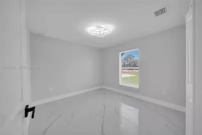 1042 Darlington St, Other City - In The State Of Florida, FL 33974 - Photo 14