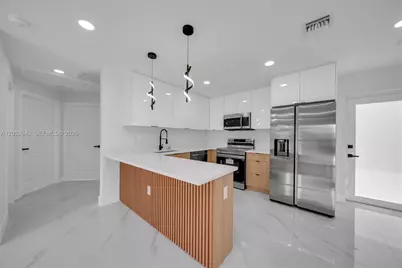 1042 Darlington St, Other City - In The State Of Florida, FL 33974 - Photo 8