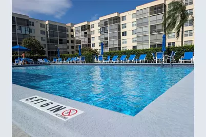820 S Hollybrook Dr #303, Pembroke Pines, FL 33025 - Photo 1
