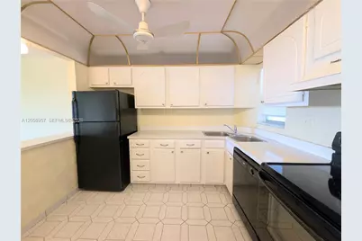8900 Washington Blvd #505, Pembroke Pines, FL 33025 - Photo 6