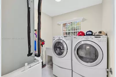 19352 NW 11th St, Pembroke Pines, FL 33029 - Photo 60