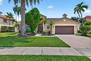 19352 NW 11th St, Pembroke Pines, FL 33029 - Photo 1