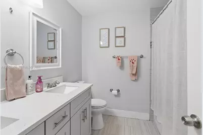 16282 E Downers Drive, Loxahatchee, FL 33470 - Photo 12