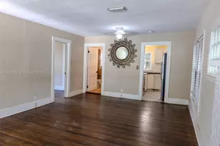520 NE 129th St, North Miami, FL 33161 - Photo 2