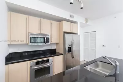 1111 SW 1st Ave #2423-N, Miami, FL 33130 - Photo 4