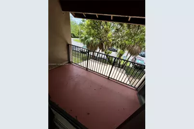 210 W Park Dr #201-2, Miami, FL 33172 - Photo 10