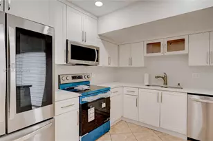 2953 SW 23rd St, Miami, FL 33145 - Photo 18