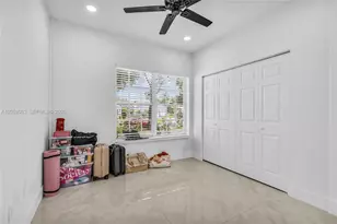 8651 SW 12th St, Pembroke Pines, FL 33025 - Photo 10