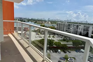 1351 NE Miami Gardens Dr, Miami, FL 33179 - Photo 4