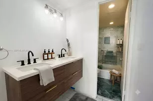1351 NE Miami Gardens Dr, Miami, FL 33179 - Photo 18