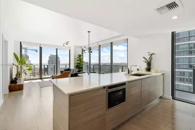 1300 S Miami Ave #3406, Miami, FL 33130 - Photo 4