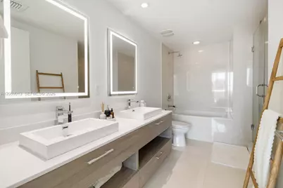 1300 S Miami Ave #3406, Miami, FL 33130 - Photo 10