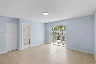 7620 Carlyle Ave, Miami Beach, FL 33141 - Photo 14