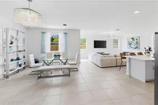 2208 SE 30th St, Homestead, FL 33035 - Photo 8