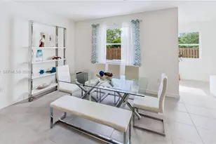 2208 SE 30th St, Homestead, FL 33035 - Photo 12