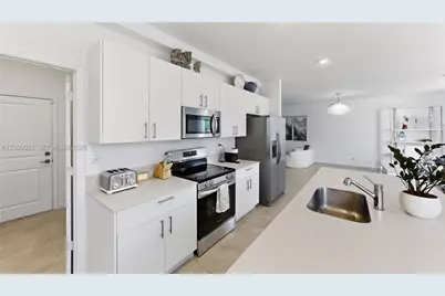 2208 SE 30th St, Homestead, FL 33035 - Photo 22