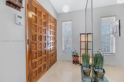 9981 NW 129th Ter, Hialeah Gardens, FL 33018 - Photo 6