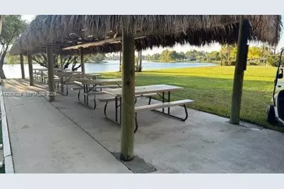 16743 Hemingway Dr #16743, Weston, FL 33326 - Photo 30