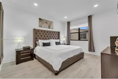 10533 NW 78th Ter, Doral, FL 33178 - Photo 32