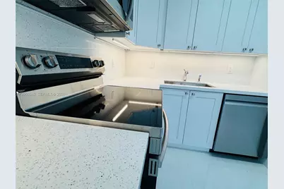 105-107 NE 30th Ct #105, Wilton Manors, FL 33334 - Photo 16