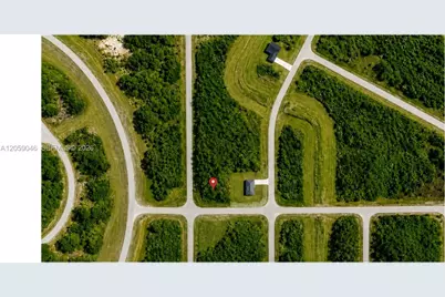 101 Holland Dr, Labelle, FL 33935 - Photo 6
