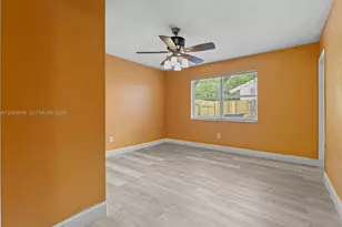 1378 Osprey Ct, Homestead, FL 33035 - Photo 8