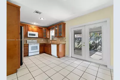 1378 Osprey Ct, Homestead, FL 33035 - Photo 6