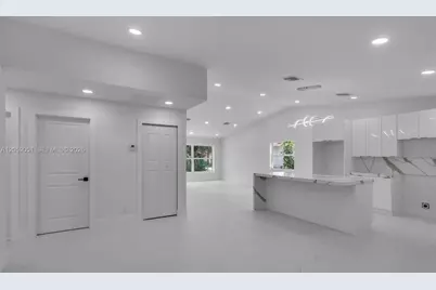2828 NW 95th Ave, Coral Springs, FL 33065 - Photo 12