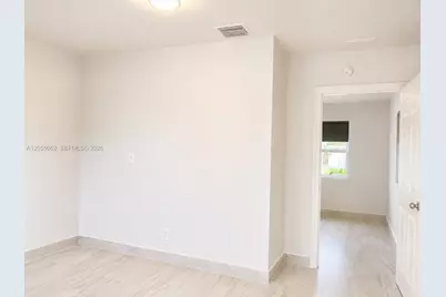 2519 Pierce St #B, Hollywood, FL 33020 - Photo 4