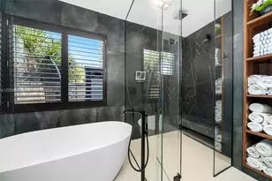4027 194th Trl, Sunny Isles Beach, FL 33160 - Photo 32