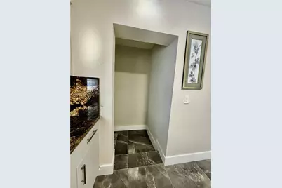 1043 NW 33rd St #Front, Miami, FL 33127 - Photo 18
