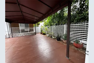 1043 NW 33rd St #Front, Miami, FL 33127 - Photo 6