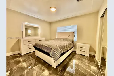 1043 NW 33rd St #Front, Miami, FL 33127 - Photo 28