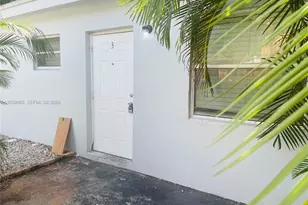 529 SW 3rd St, Miami, FL 33130 - Photo 1