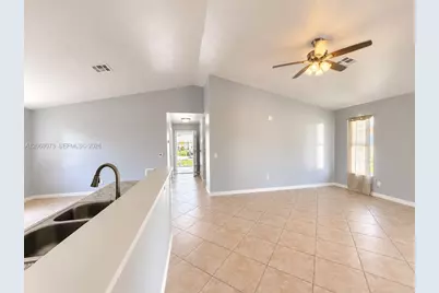 430 SW 14th Pl SW, Vero Beach, FL 32962 - Photo 4