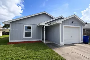 430 SW 14th Pl SW, Vero Beach, FL 32962 - Photo 1