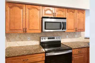 12615 SW 54th Ct, Miramar, FL 33027 - Photo 6