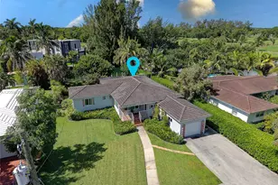 1010 NE 105th St, Miami Shores, FL 33138 - Photo 32