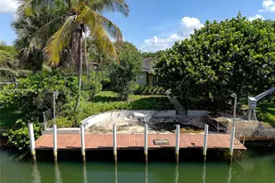 1010 NE 105th St, Miami Shores, FL 33138 - Photo 38