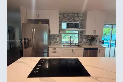 1760 SW 12th St, Boca Raton, FL 33486 - Photo 4