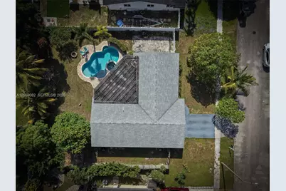 1760 SW 12th St, Boca Raton, FL 33486 - Photo 2
