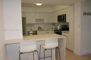 5161 Collins Ave, Miami Beach, FL 33140 - Photo 12