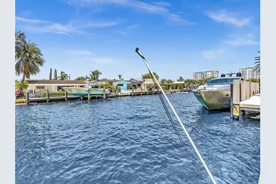 11900 N Bayshore Dr #101, North Miami, FL 33181 - Photo 4