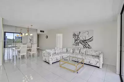 500 Three Islands Blvd #213, Hallandale Beach, FL 33009 - Photo 4
