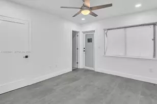 11900 N Bayshore Dr, North Miami, FL 33181 - Photo 22