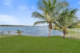 2339 NW 195th Ave, Pembroke Pines, FL 33029 - Photo 18