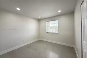 3514 W 76th St, Hialeah, FL 33018 - Photo 16