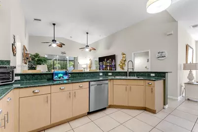 6265 SW 161st Pl, Miami, FL 33193 - Photo 10