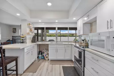 8963 SW 53rd St, Cooper City, FL 33328 - Photo 24